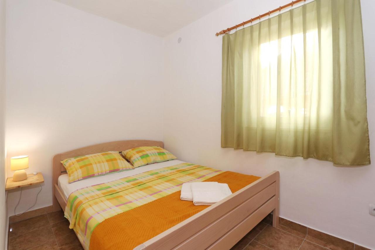 Apartments Vlado I Vesna Rtina Bagian luar foto