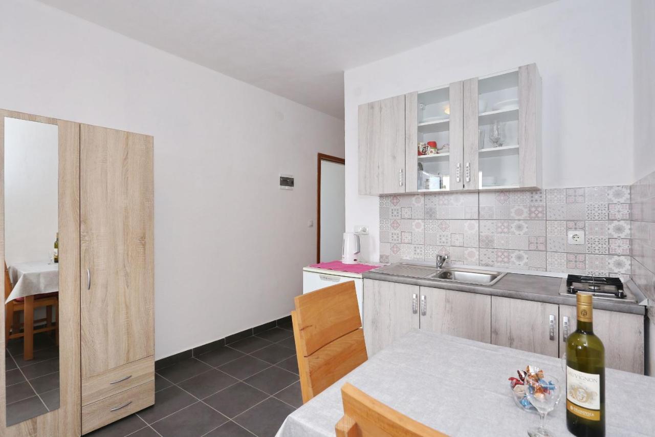Apartments Vlado I Vesna Rtina Bagian luar foto