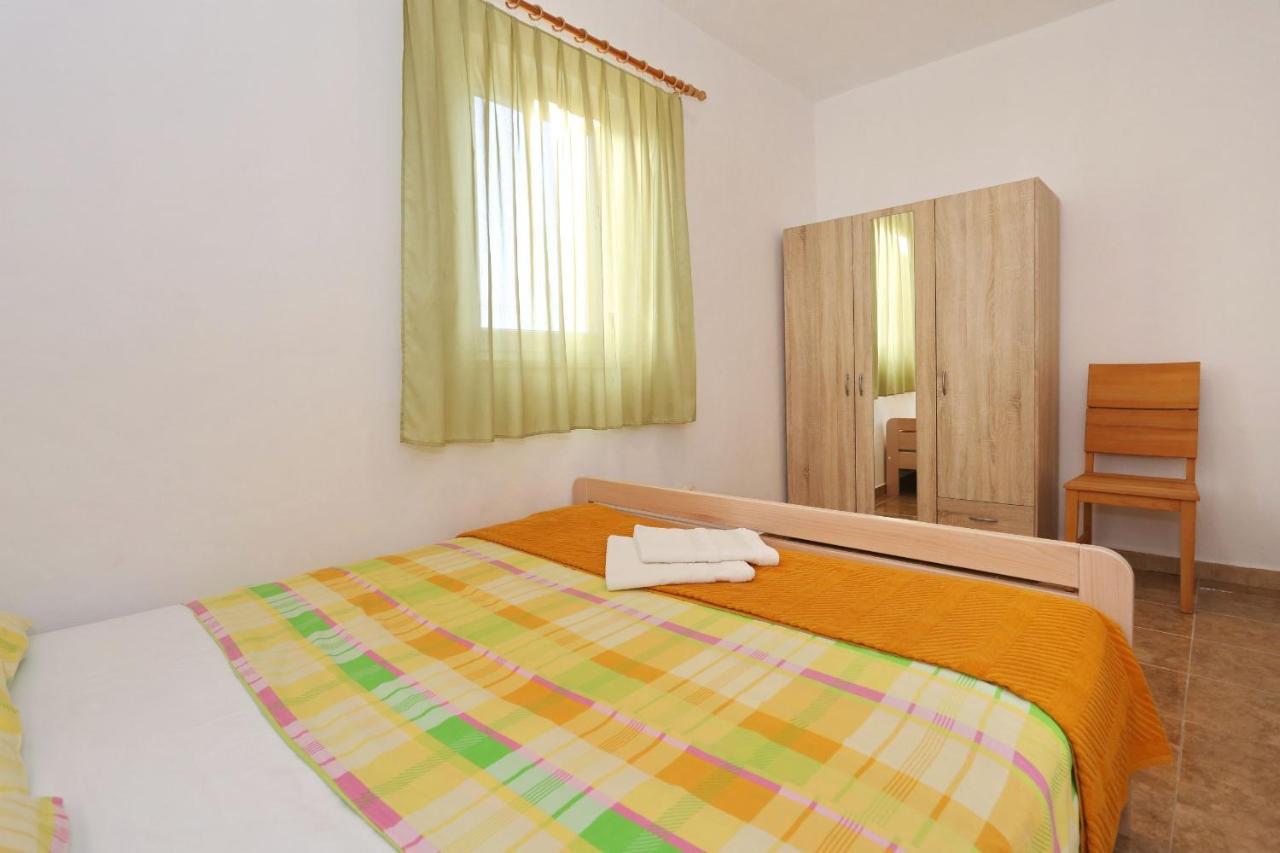 Apartments Vlado I Vesna Rtina Bagian luar foto
