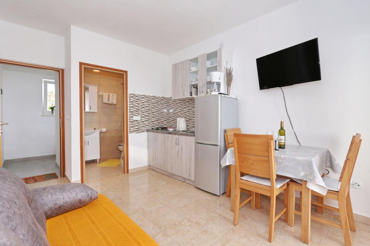 Apartments Vlado I Vesna Rtina Bagian luar foto