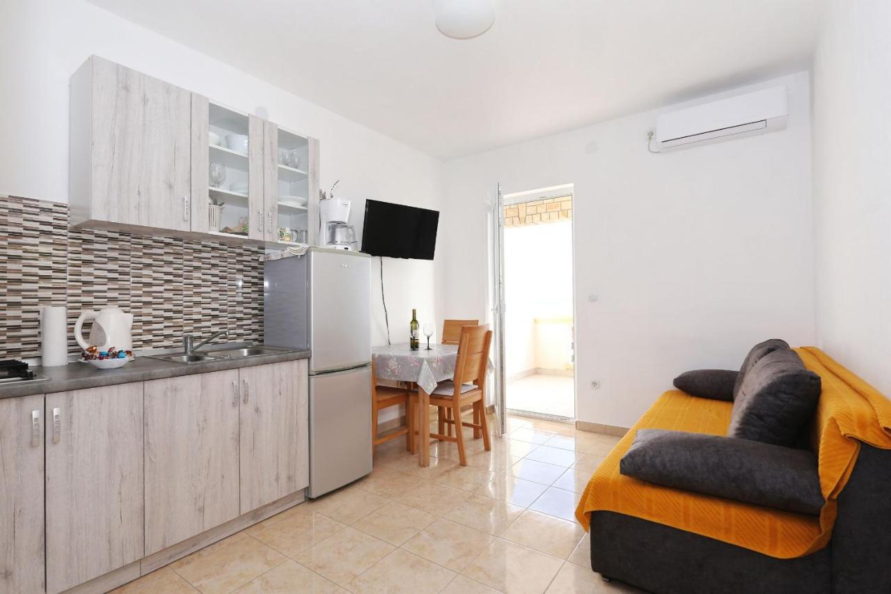 Apartments Vlado I Vesna Rtina Bagian luar foto