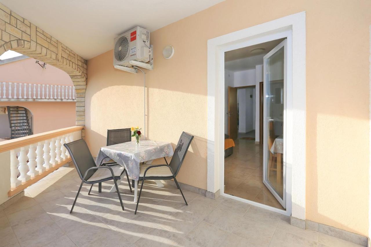 Apartments Vlado I Vesna Rtina Bagian luar foto