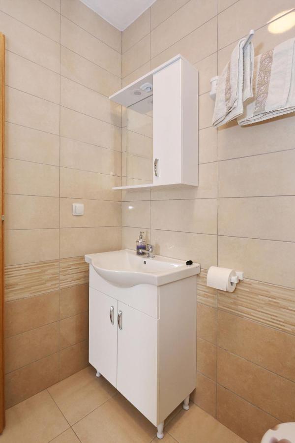Apartments Vlado I Vesna Rtina Bagian luar foto