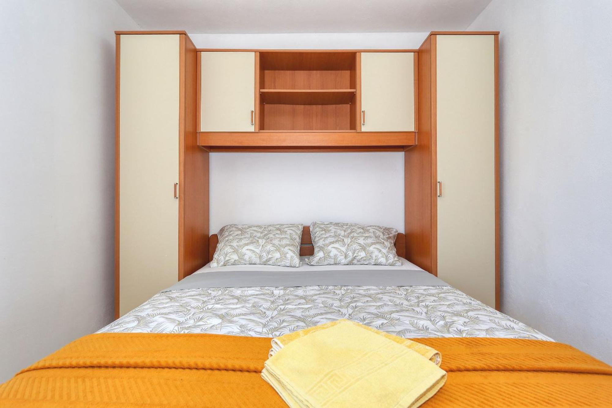 Apartments Vlado I Vesna Rtina Bagian luar foto